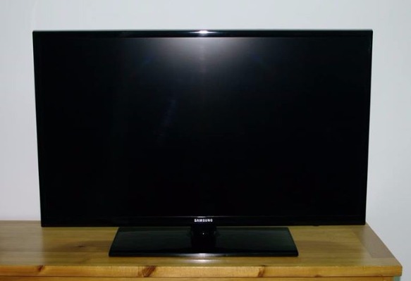 Samsung 32 inches FULL HD LED TV Series 4 (UA32EH4003R) photo